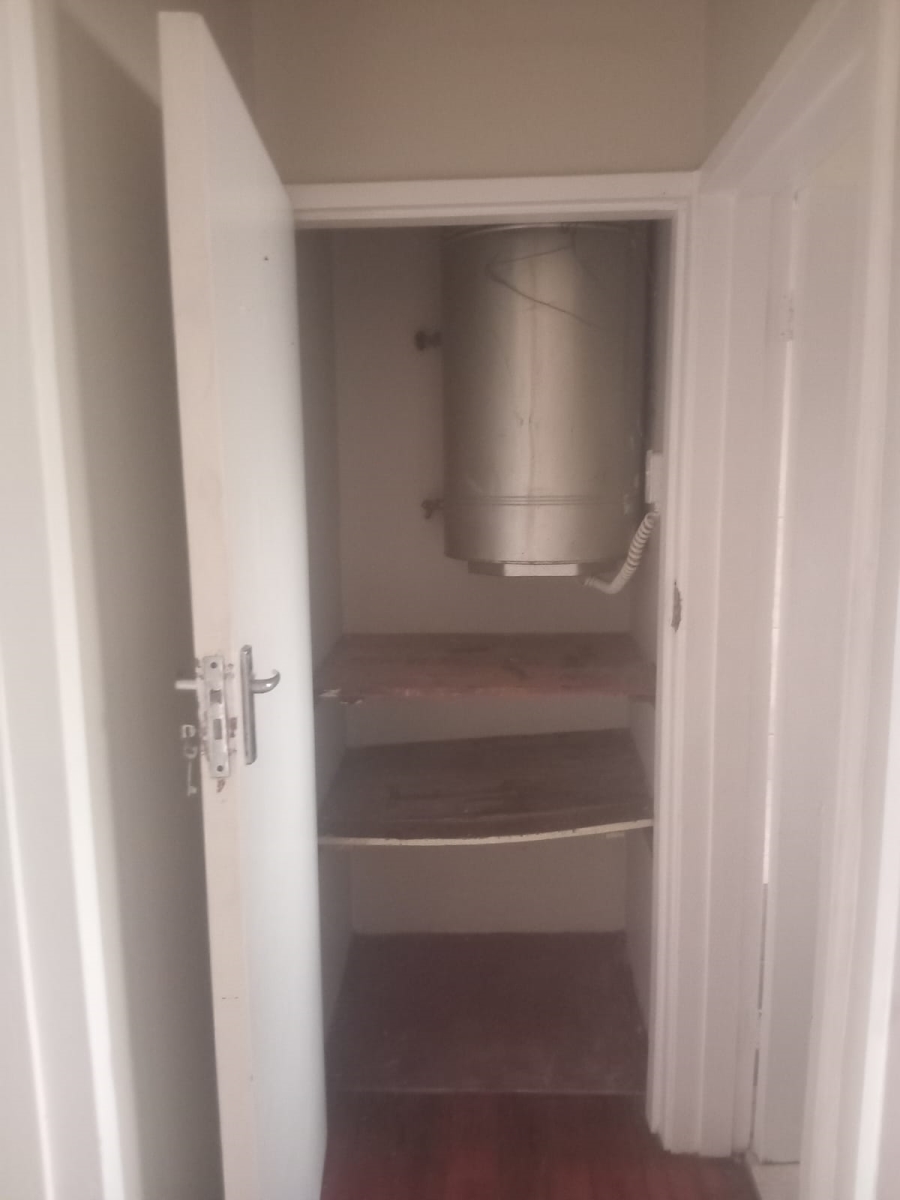 To Let 1 Bedroom Property for Rent in Southernwood Eastern Cape